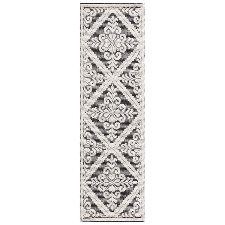 Kelty Geometric Hand-Loomed Wool Ivory Area Rug