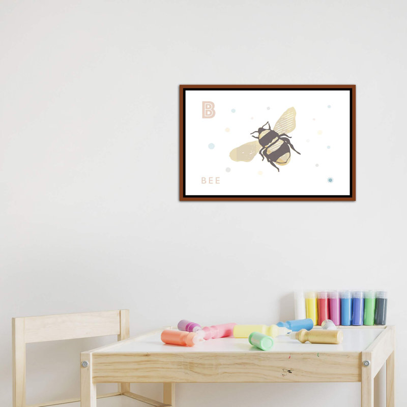 «B Is for Bee» - impression, Toile avec cadre brun, Pas de tapis, H 18 po x l 26 po x P 1,5 po
