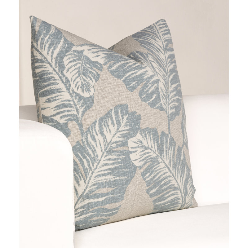 Coussin décoratif Magnolia Home Fashions, H 22 po x l 22 po, Polyester, Floral brun clair