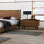 Ensemble de lit plateforme Mid-Century moderne en noyer avec tables de chevet, fabrication en bois massif pour une élégance et un confort intemporels-1239675610