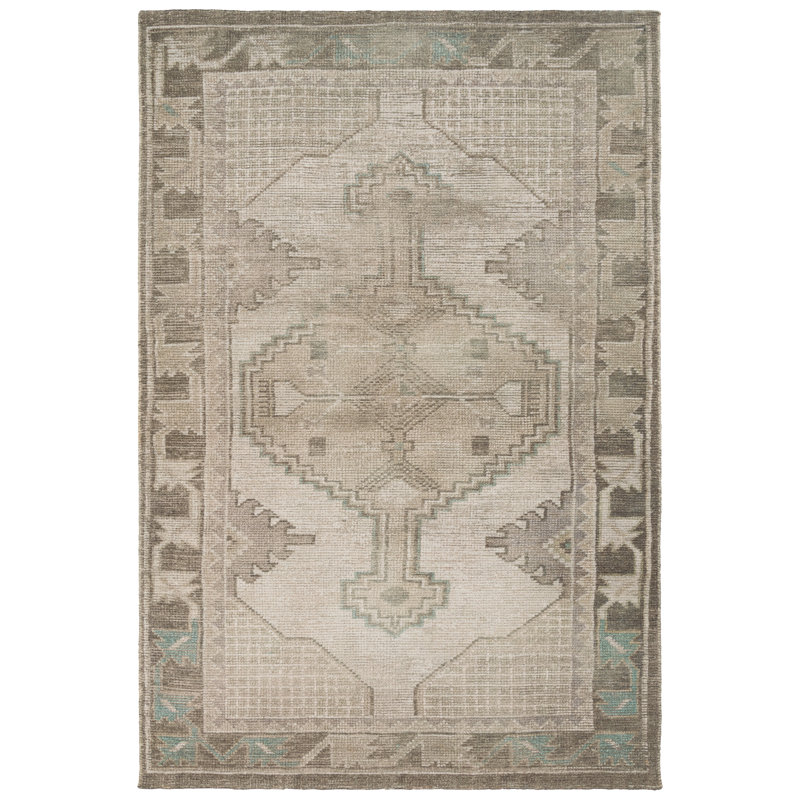Tapis brun clair / taupe Bungalow Rose Palar Medallion, Rectangle 7 pi 9 po x 9 pi 9 po