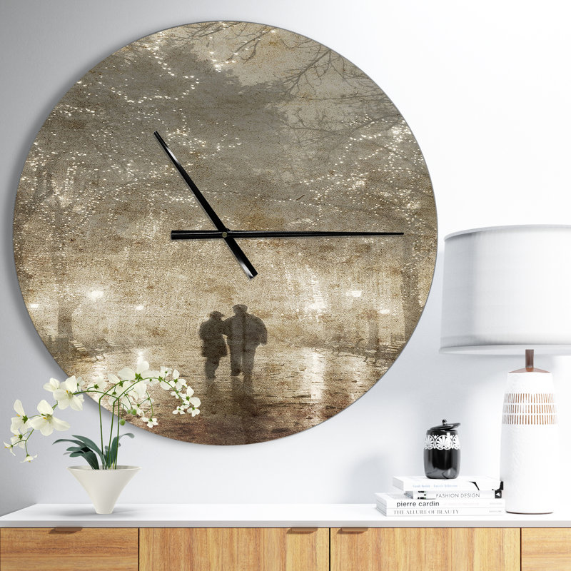 Horloge murale Swigart Farmhouse Designart, Moyen