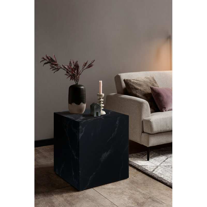 Aarthi End Table, Black