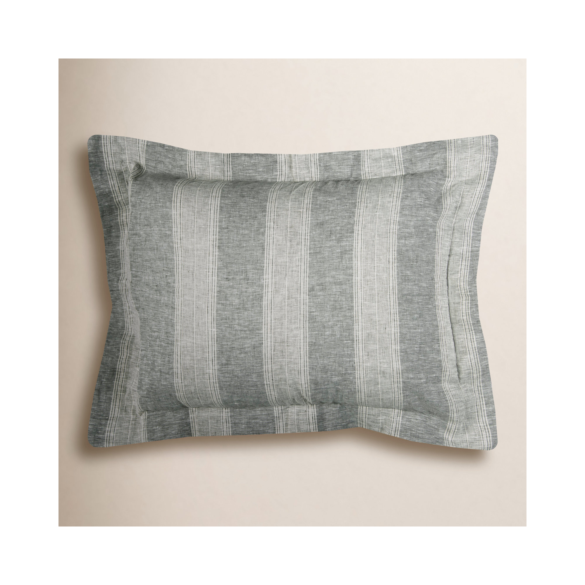 Drake Classic Bedding, Standard