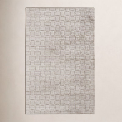 Kentoria Hand-Woven Rug