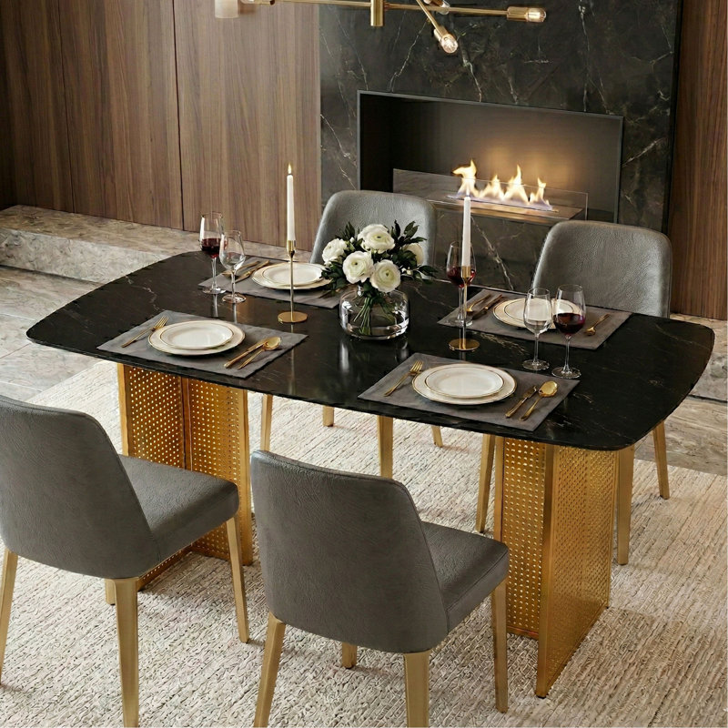Table de salle à manger rectangulaire en verre trempé de style moderne pour 6 personnes, avec un design en marbre avec des pieds en métal évidés, une table de salle à manger idéale pour les salons et les bureaux à domicile.