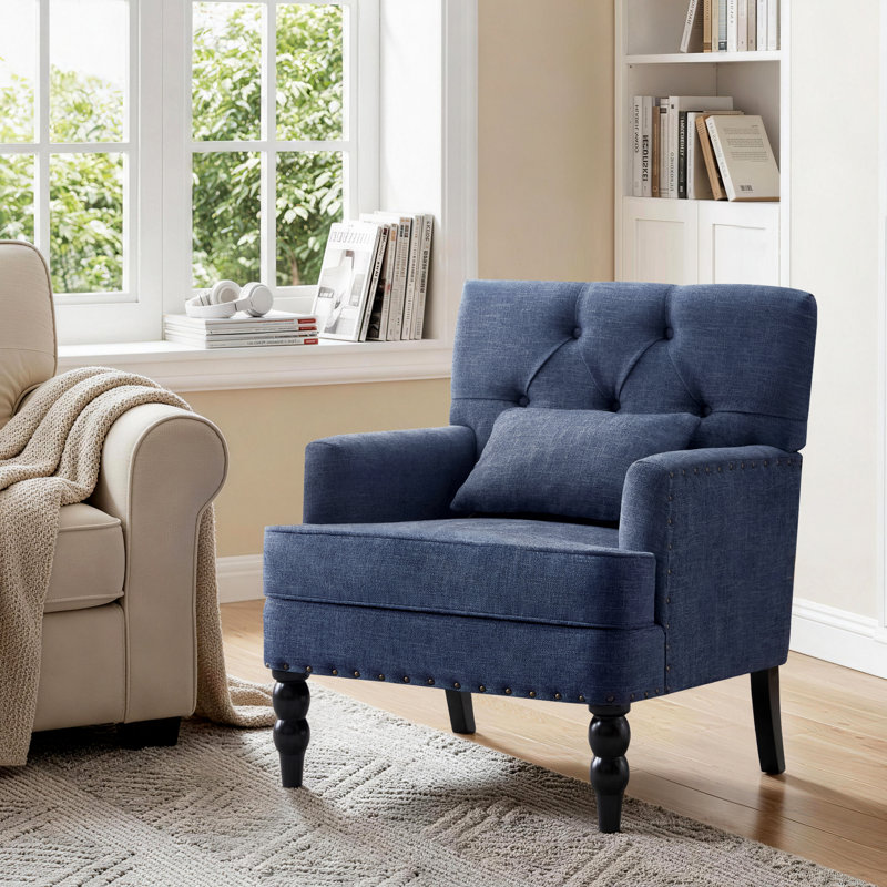 Fauteuil capitonné en polyester H 29 po avec garniture cloutée et coussin HIMO, Mélange de polyester bleu