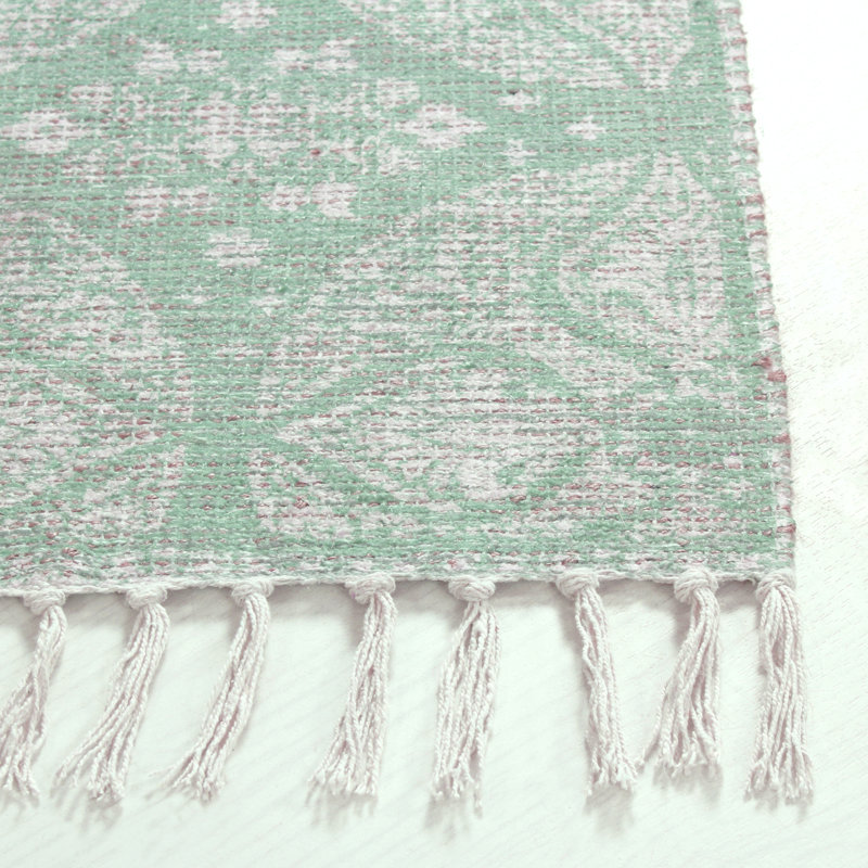 Hand Tufted Boho Accent Rug with Tassels, Rectangle 2'3" x 3'8"