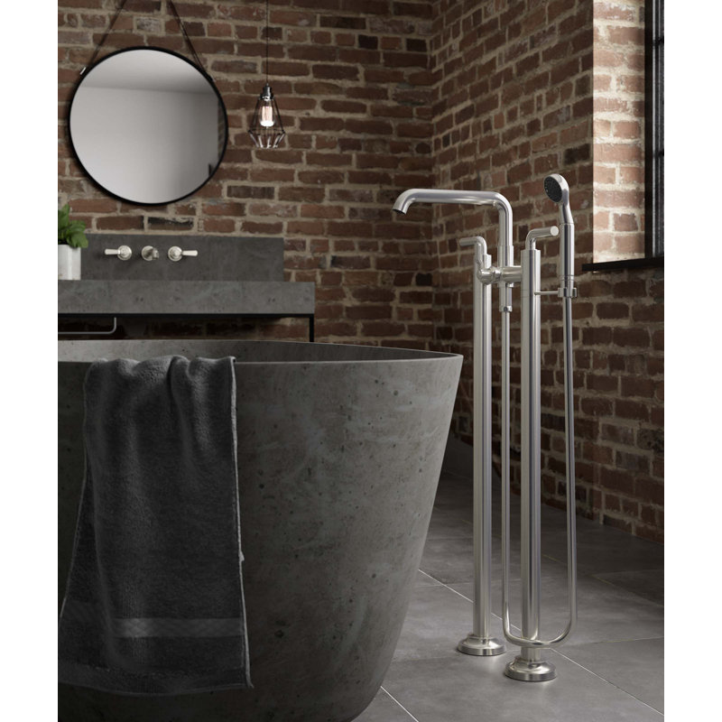 Descanso Tub Filler with Diverter, Lever Handle, Polished Chrome