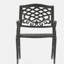 Une chaise classique éternelle, ajoutant de l'élégance au salon-2126436079