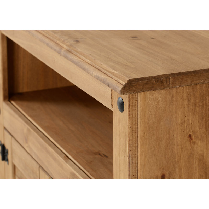 Welker TV Stand for TVs up to 32"