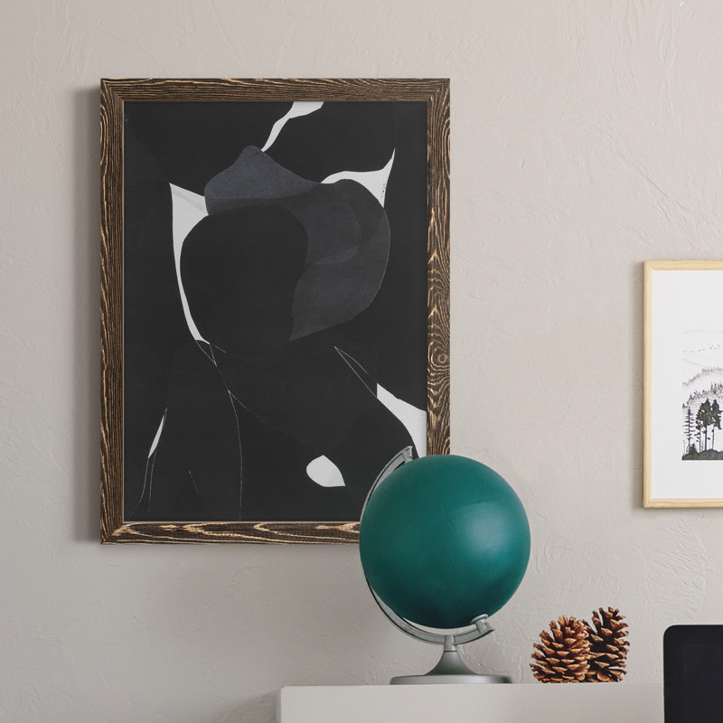 Night Bloom I, toile encadrée de qualité supérieure - prête à être accrochée, Encadré de bois de noyer