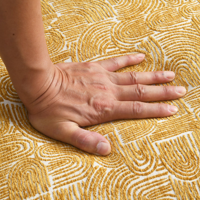Fauteuil d'appoint rembourré avec dossier incliné Swirle, Jaune