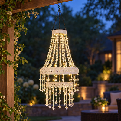 Lustre solaire suspendu en cristal, 81 cm (32 po), éclairage extérieur pour patio avec pampilles perlées, lumière chaude, chaîne et crochet inclus.