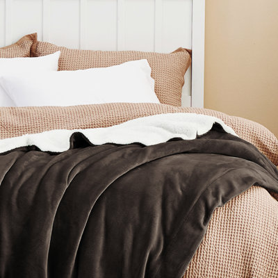 Literie GentleSoft ™ Sherpa pour lit simple / simple TG - couverture épaisse pour lit chaud toutes saisons - brun - cadeau idéal pour les étudiants