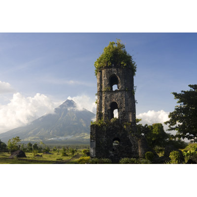 Volcan Mayon et ruines de Cagsawa par Onf film
