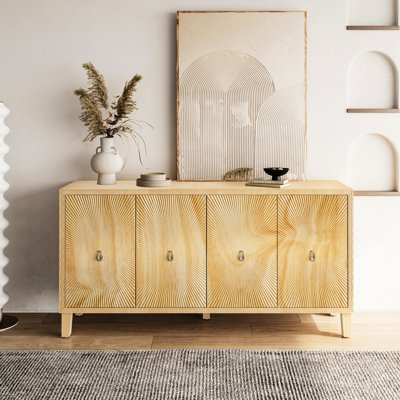 Armoire à porte avec beaucoup de rangement pour la vaisselle et plus pratique