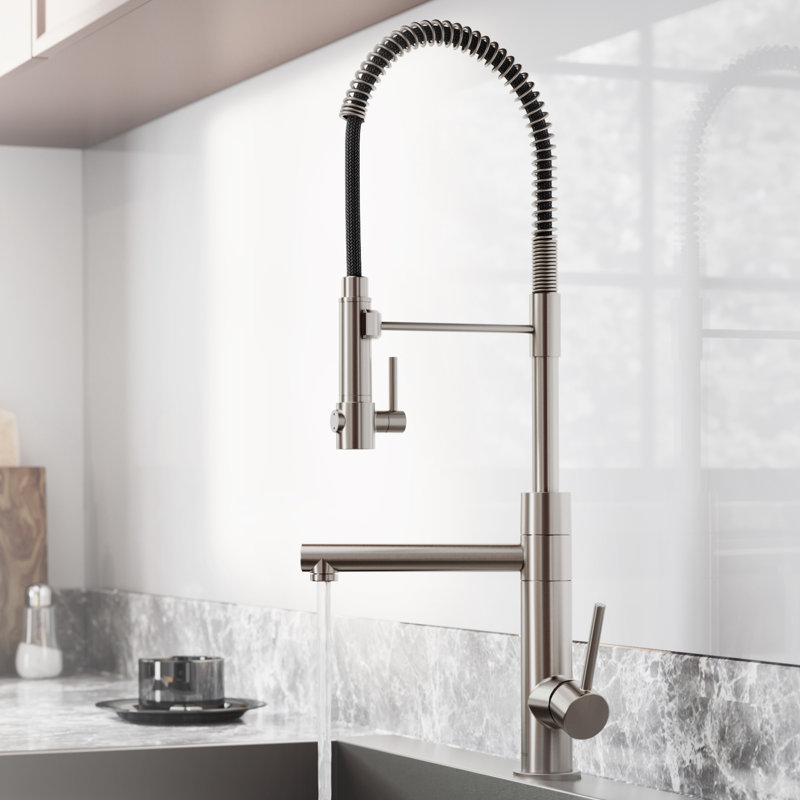 Robinet de cuisine à 2 fonctions de style commercial avec pré-rinçage et remplisseur de pot KRAUS Artec Pro