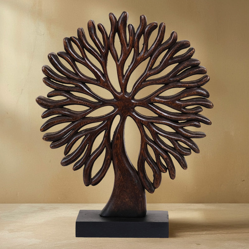 Arbre en bois sur base