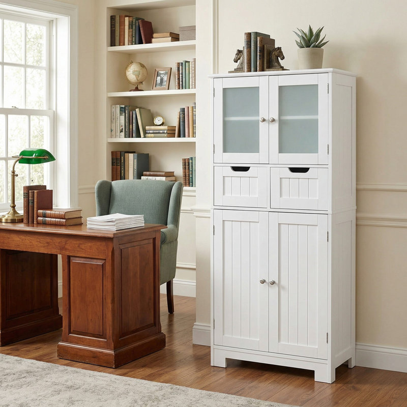 Armoire de rangement de salle de bain autoportante robuste à grande capacité à 4 portes résistante à l'eau avec 2 tiroirs coulissants et portes vitrées transparentes pour la salle de bain