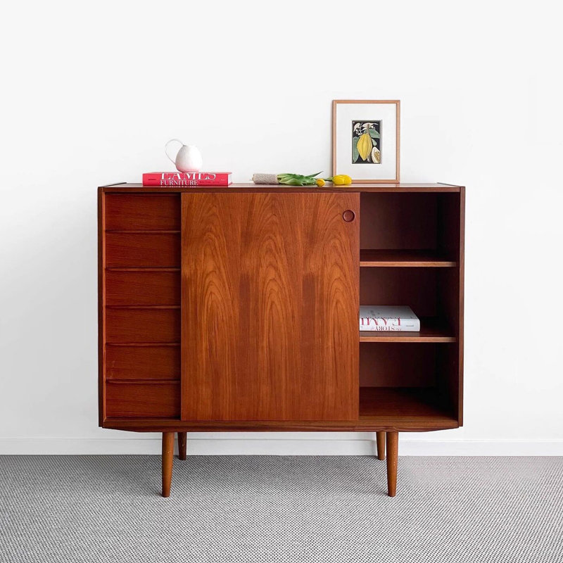 American-style retro minimalist sideboard