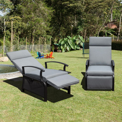 Adjustable Patio Recliner Chair Metal Outdoor Lounge Chair With Flip Table Push Back, Adjustable Angle, 6.8'' Removable Cushions, Support 350Lbs