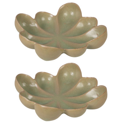 Stoneware Flower Shaped Dishes In Reactive Glaze