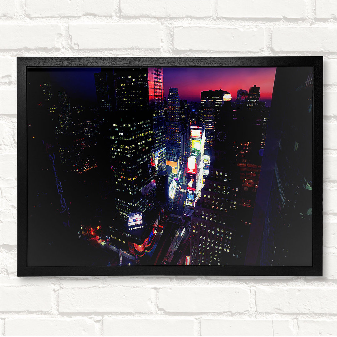 New York City Pink Skies From Above - Closed Corner Frame Kunstdrucke auf Holz