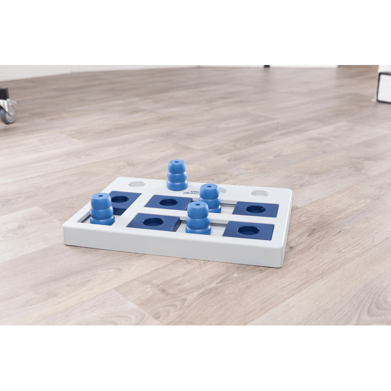 TRIXIE Chess Strategy Game, Advanced Dog Puzzle Toy, Level 3 Activity, Treat Puzzle