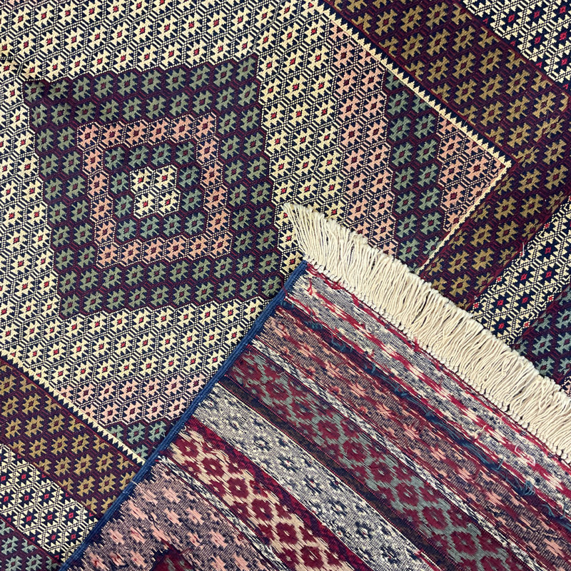 Tapis rectangulaire en laine de conception unique 4 pi 2 po x 6 pi Orietto