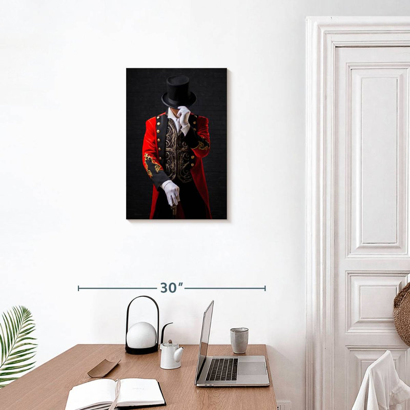 Leisha Showman, 24" H x 16" W