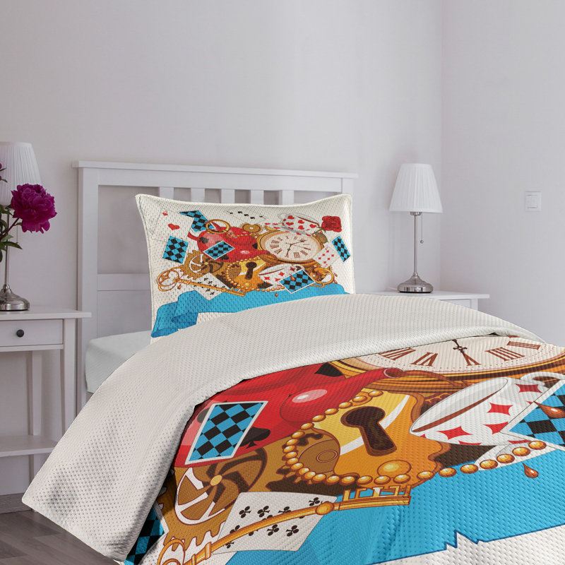 Queen Size White Quilted Bedspread Set with Pillow Shams