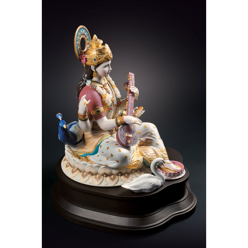 Saraswati Statue