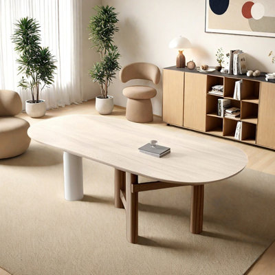 Table ovale crème de style roche crème