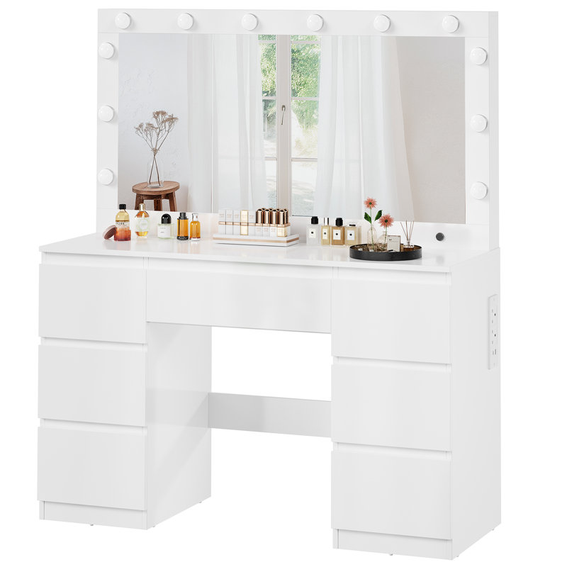 Dressing Table with Mirror