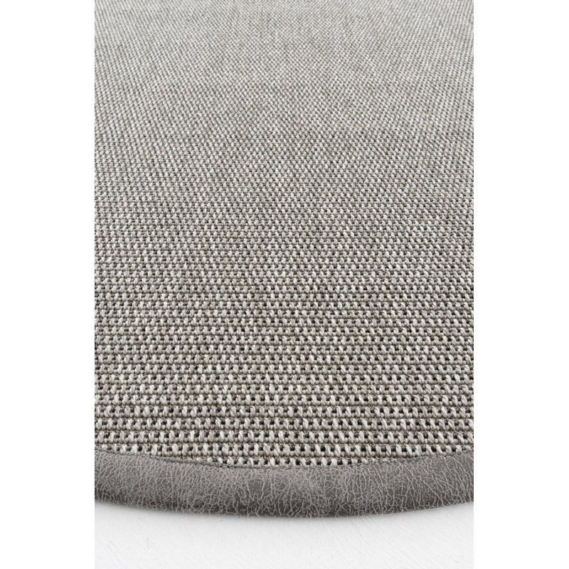 Round Riona Solid Colour Machine Made Indoor / Outdoor Area Rug, Round 3'11"