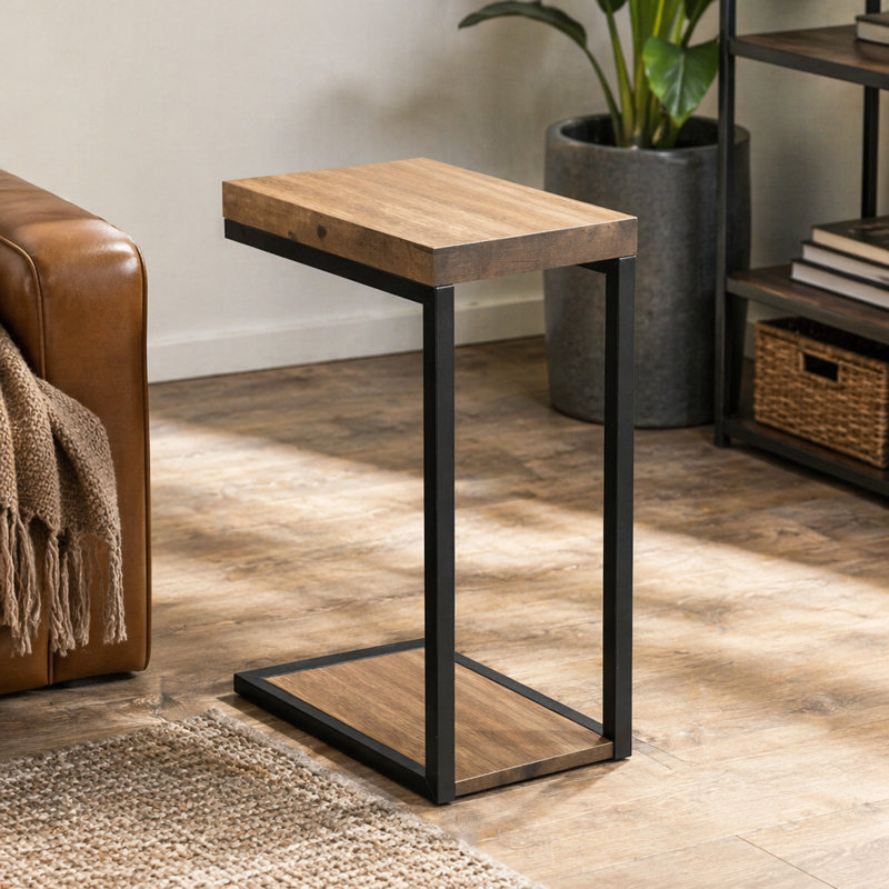 Table de collation muscade, H 25,55 po x l 35,5 po x P 35,5 po