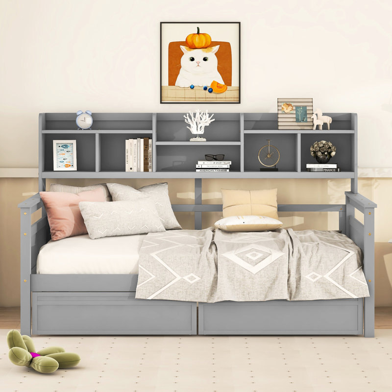 Lit de jour simple, base en lattes de bois gris, tablettes et tiroirs de chevet, fabrication fonctionnelle solide, rangement pour les articles quotidiens