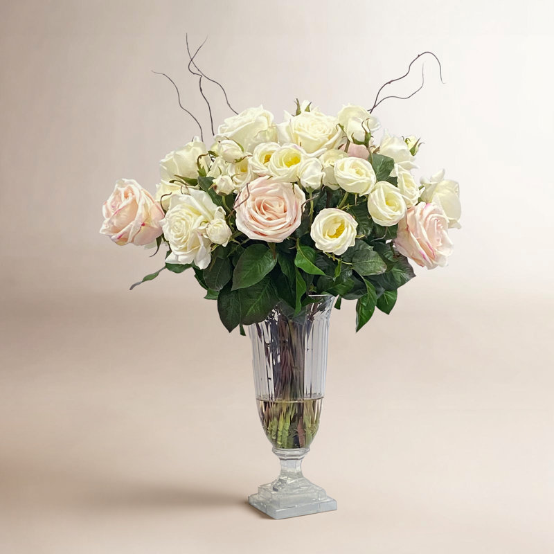 ROSE MIX IN A GLASS VASE