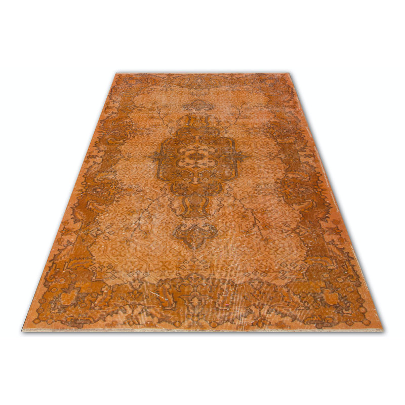 Tapis turc de petite taille de couleur orange avec motif médaillon 3,8 x 7 pi