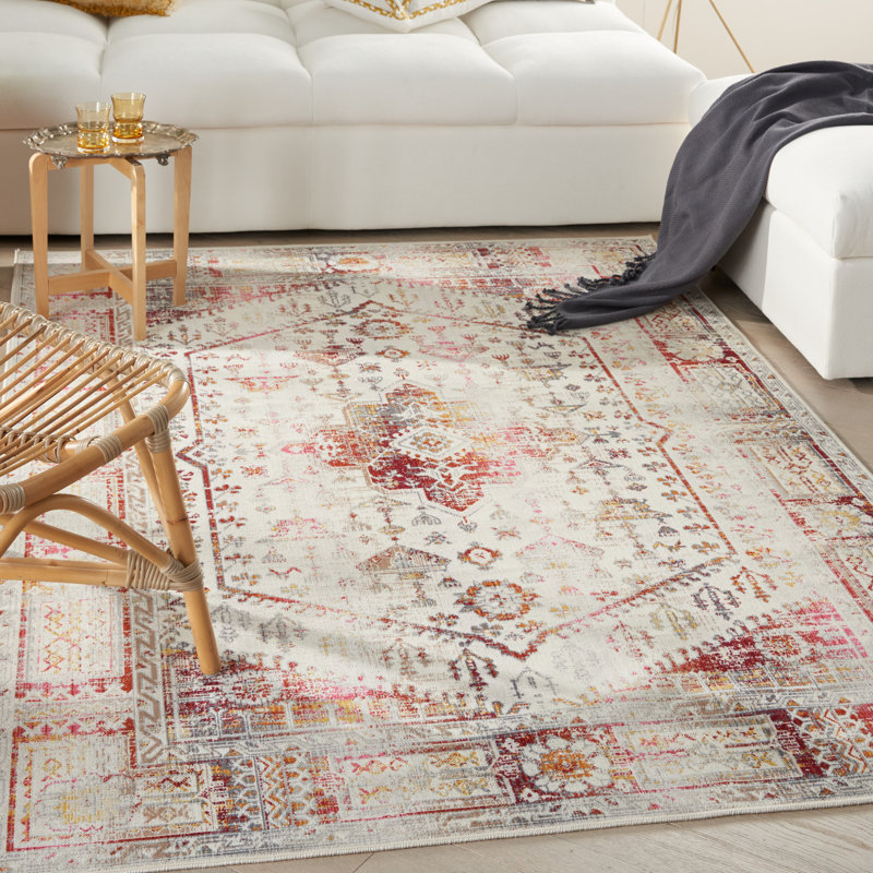 Tapis oriental en polypropylène ivoire / rouge / gris Asuna Kira, Rectangle 7 pi 10 po x 9 pi 10 po
