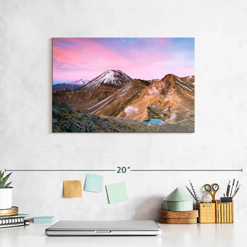 Senne Tongariro Mountainscape, 8" H x 12" W
