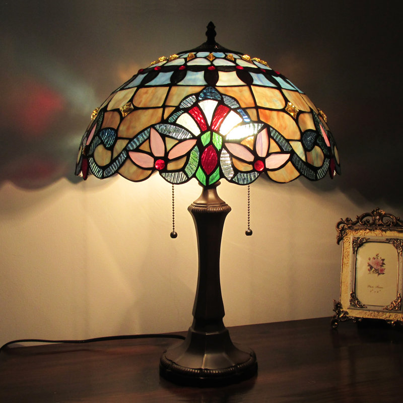 Laurie Resin Table Lamp