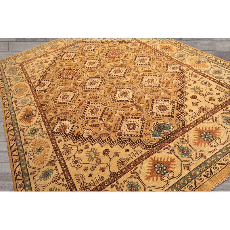 Tapis Oushak en laine beige caramel à motifs géométriques, noué à la main, 2,41 m x 3,07 m.