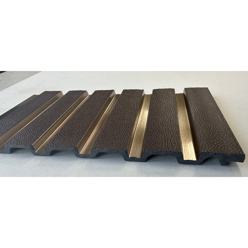 Grandes lattes L 94,5 po x l 9,5 po x P 0,5 po à lattes de bois en polystyrène, Goldline cacao