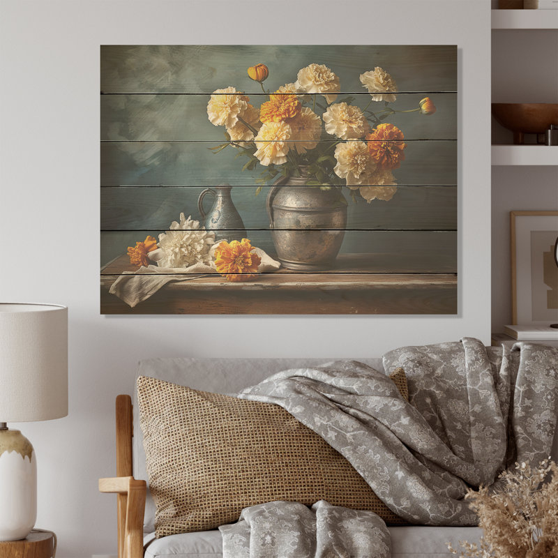 Marigold Elegance Still Life I - Art mural en bois de souci sur bois de pin naturel, H 10 po x l 20 po