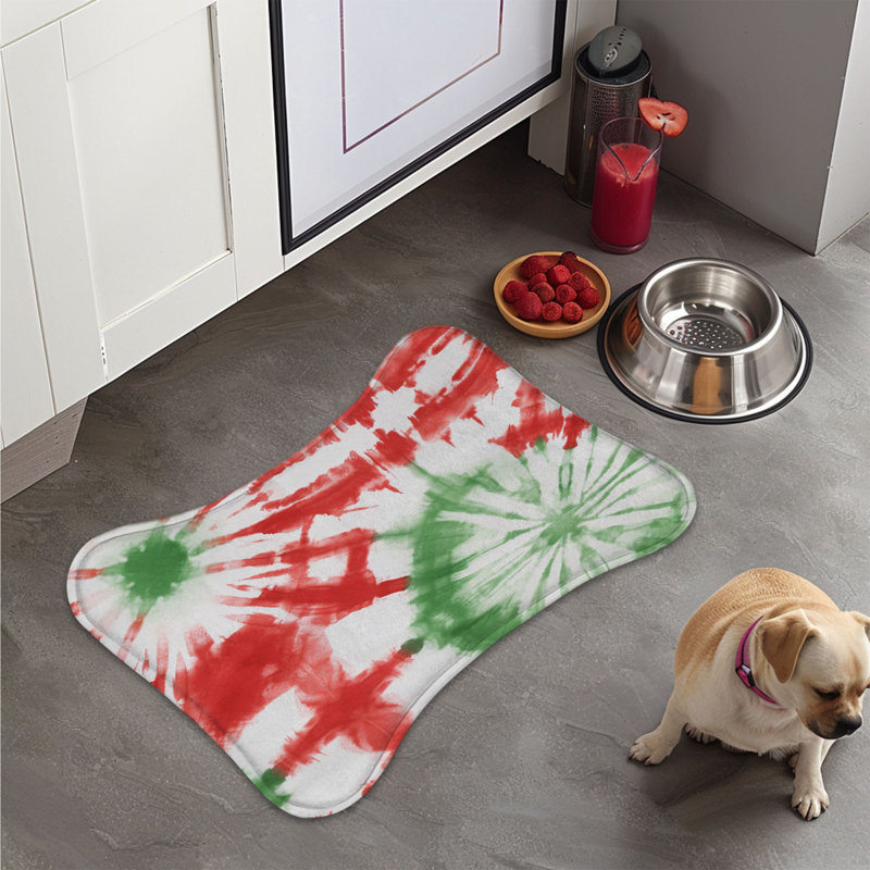 Tapis rouge, blanc, vert et spirales - 1 pièce, 14"