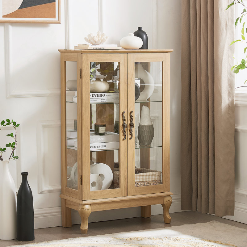 Vitrine de style américain en verre avec pieds courbés, grands tiroirs et poignées en métal, Beige
