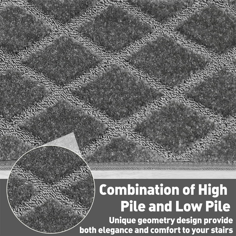 Gray Diamond Trellis Non-Slip Carpet Stair Treads Set