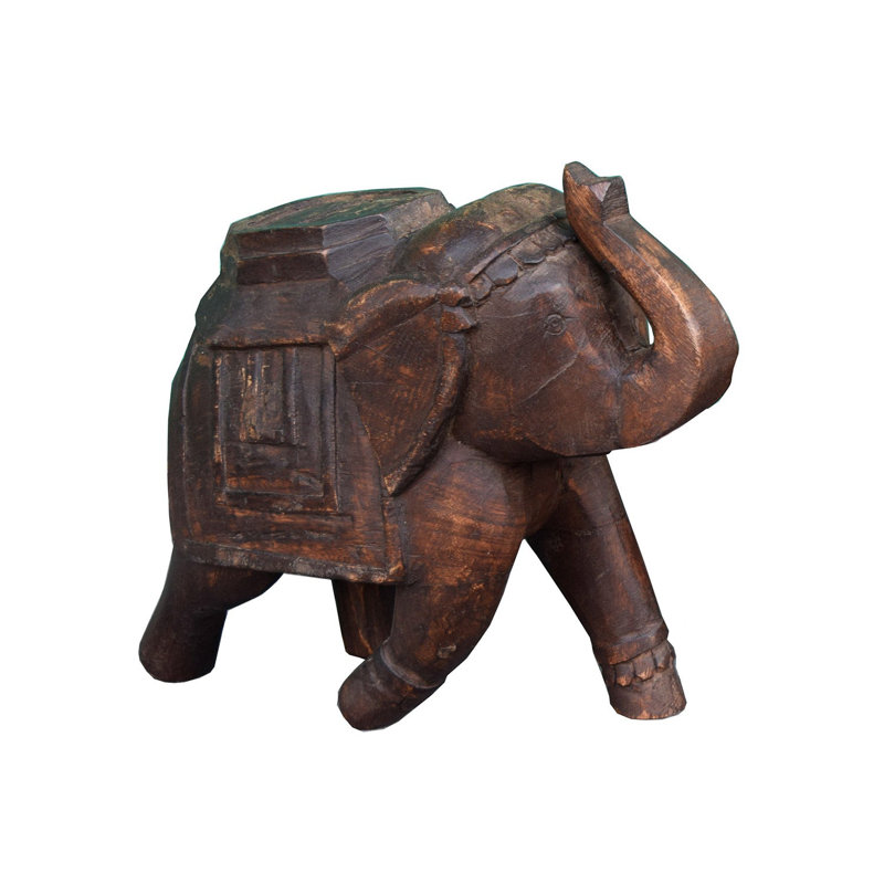 Derriyah Figurines & Sculptures
